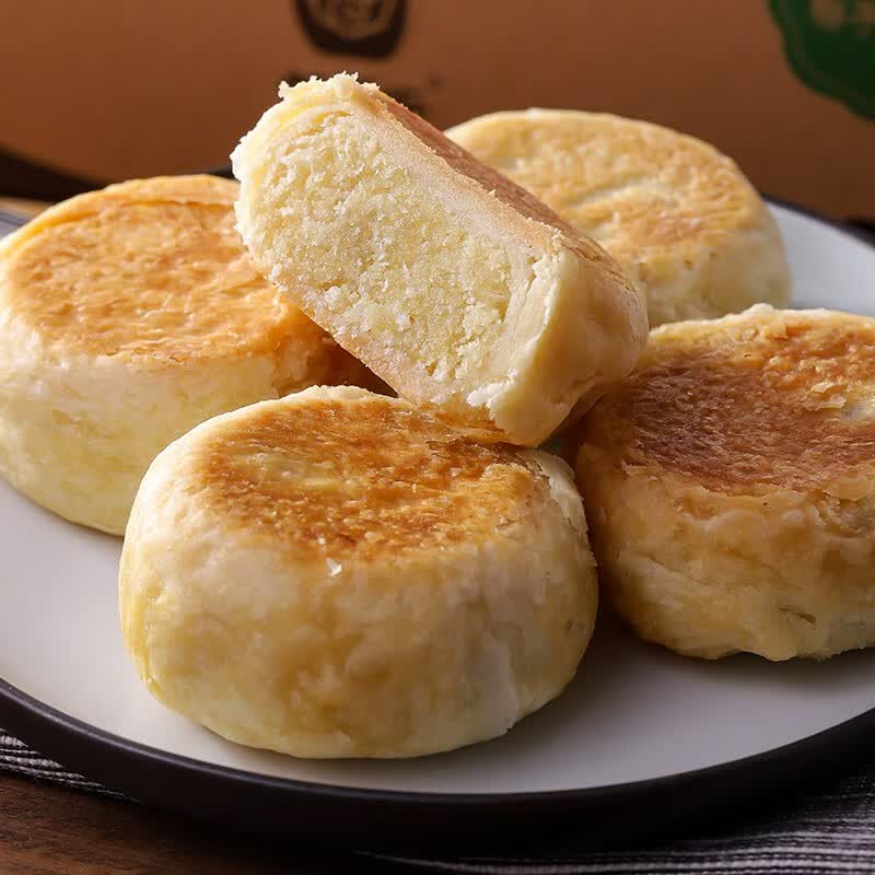 闽南糕点，一种传统的福建地方美食，承载着深厚的文化底蕴和独特的风味。它们不仅在当地受到广泛喜爱，在全国乃至海外也有一定的知名度。那么，为什么闽南糕点能在众多传统小吃中脱颖而出呢？
